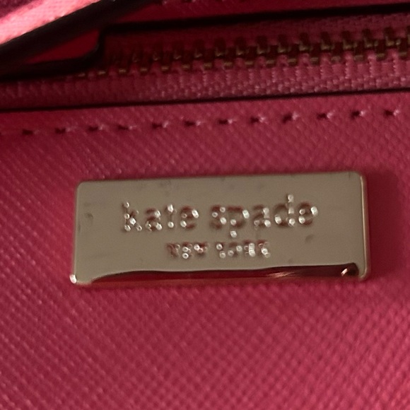 Kate Spade Rose Pink Double Zip Saffiano Wristlet wallet - Picture 2 of 7